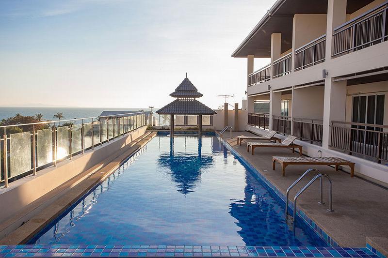 R-Con Sea Terrace Hotel Pattaya Buitenkant foto